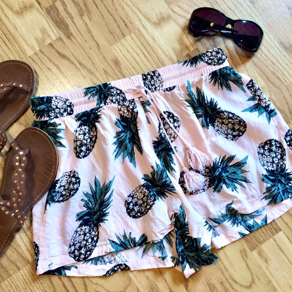 BB Dakota Pink Pineapple Shorts